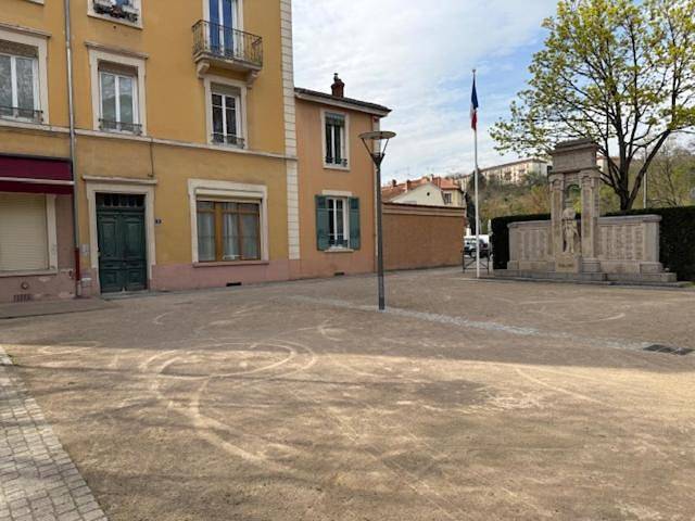 Appartement entier, Three-Bedroom Apartment in Oullins, Lyon et ses environs