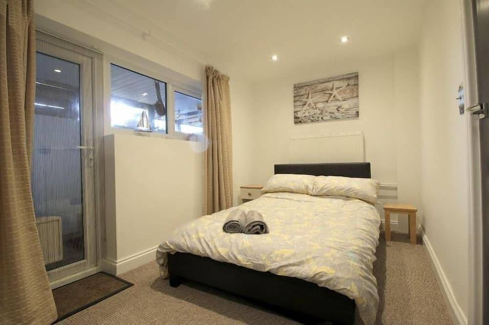 Entire apartment, One bed apartment near beach in Seaford, East Sussex