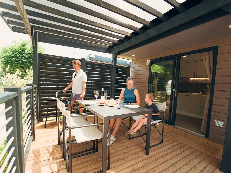 Weekend Glamping Resort - Mobilheim 5 personen - Cottage Next Xxl 2.0 in San Felice del Benaco, Gardasee-Berge