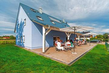 Ferienhaus für 12 Personen, mit Garten in Oberuckersee