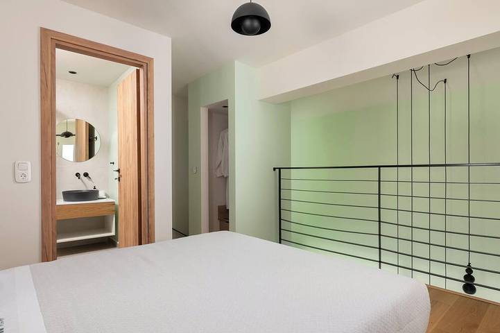 Ferienwohnung für 7 Personen, mit Balkon und Pool sowie Whirlpool und Garten in Rhodos Stadt - 4