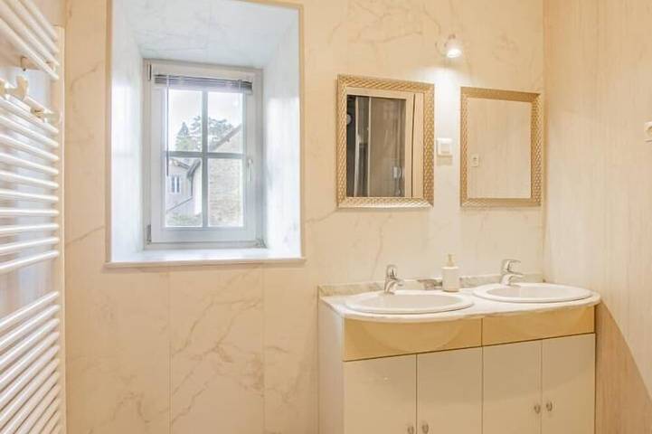 Location de vacances pour 4 personnes, avec jardin à Couches - 2