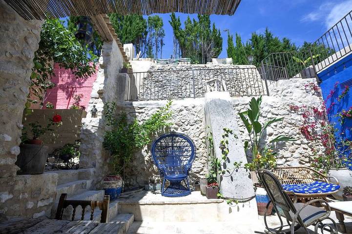 Ferienhaus für 7 Personen, mit Balkon und Garten sowie Pool
