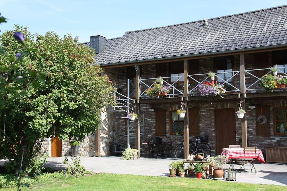 Ganze Wohnung, Ferienwohnung Vue au Jardin  überdachtem Balkon in Homburg (Bleiberg), Bleiberg