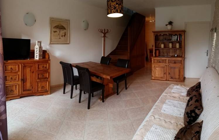 Gîte pour 4 personnes, avec jardin et jacuzzi ainsi que piscine et terrasse dans Boulouris - 3