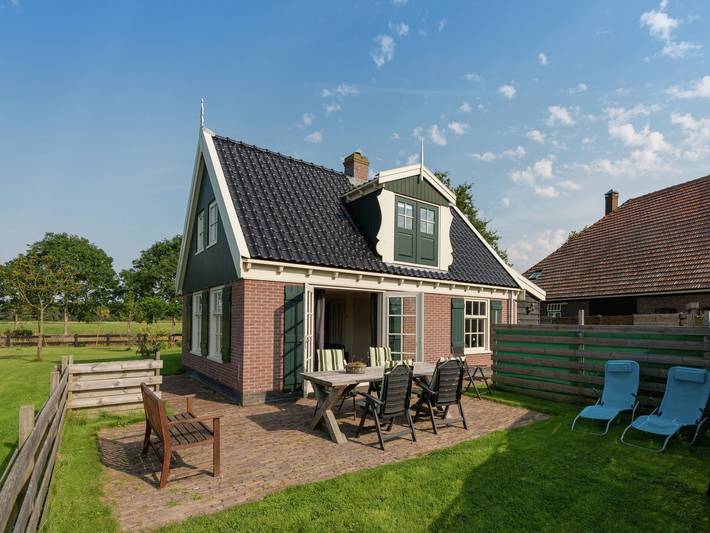 Ferienhaus für 4 Personen, mit Terrasse und Garten