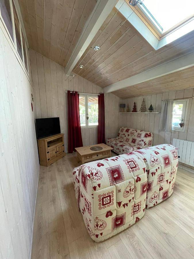 Location de vacances pour 4 personnes, avec vue et jardin dans Belvédère des 4 lacs - 2