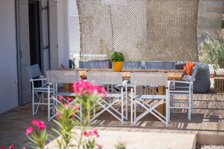 Villa pour 8 personnes, avec piscine et terrasse ainsi que jardin et vue sur l’océan dans Paros - 4