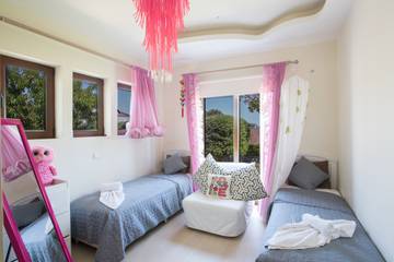 Villa for 9 People in Protaras, South Cyprus, Photo 1