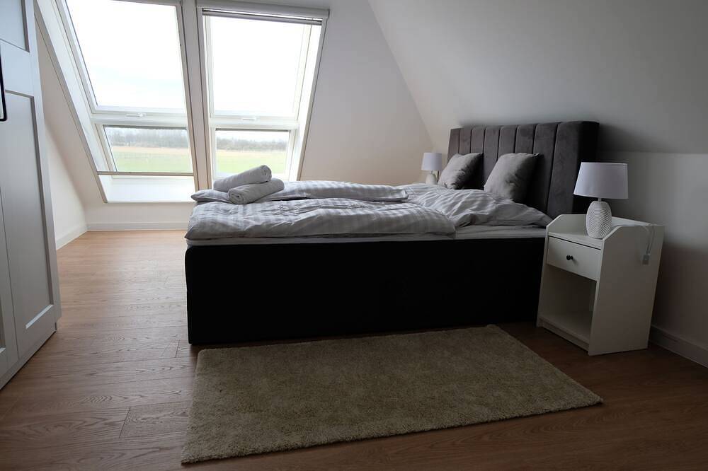 Modernes Traumhaus mit 5 Schlafzimmern, eigenem Spa und Gym in Norderstedt, Kreis Segeberg