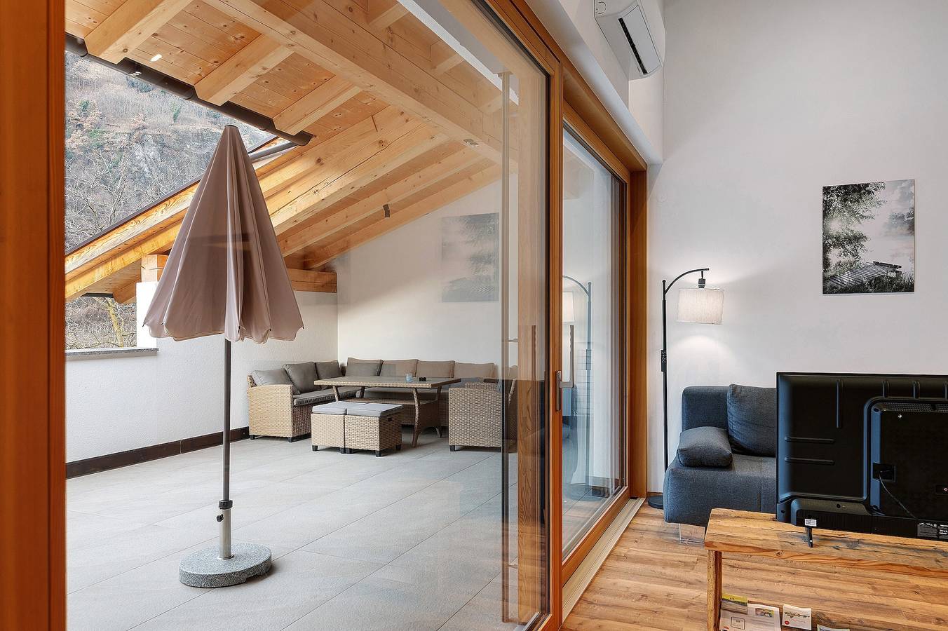 Entire apartment, Apartment 'Matscherhof Apple Blossom Exclusive' with Mountain View, Wi-Fi and Air Conditioning in Lana di Sotto, Lana