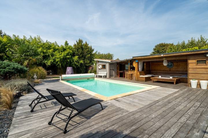 Maison de vacances pour 8 personnes, avec Terrasse ainsi que Jardin et Piscine à Saint-Jean-d'Illac