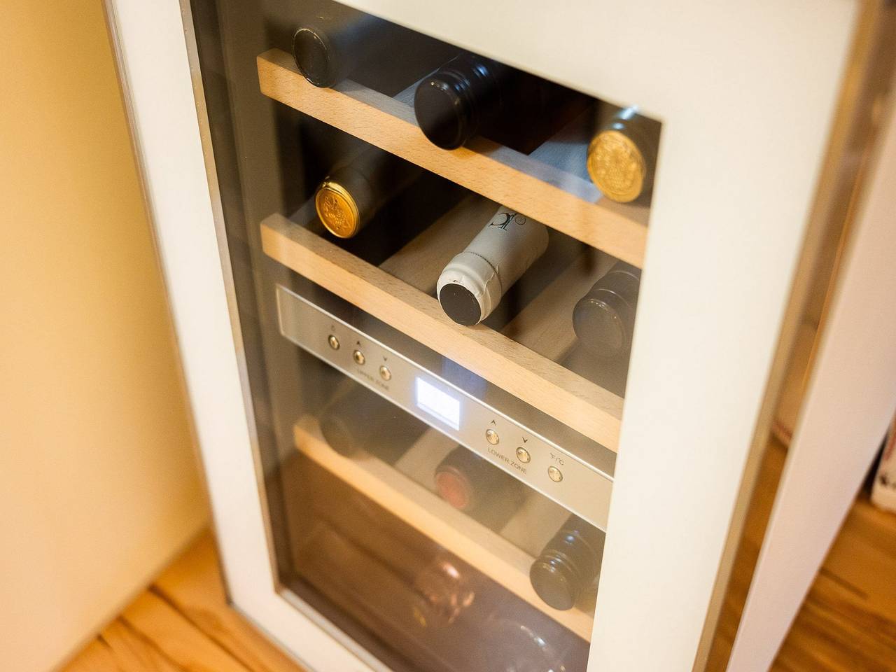 Secluded Escape Hilltop Villa with Hot-Tub - Two Bedroom Villa with Hot-Tub in Lower Sava