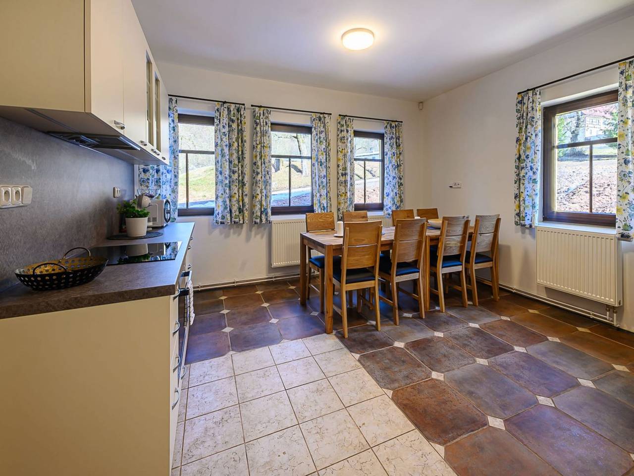 Villa nahe Prkenny Dul mit Sauna in Bernartice, Region Trautenau