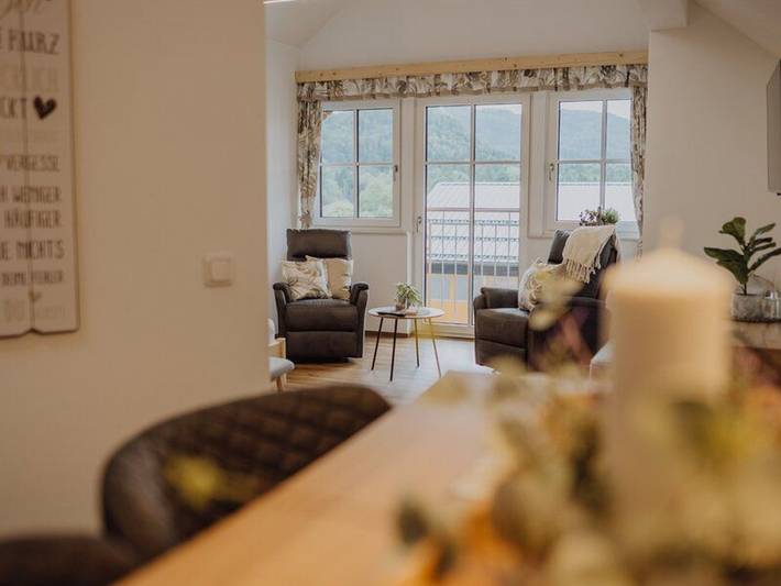 Ferienwohnung für 3 Personen, mit Balkon und Garten sowie Ausblick in Strobl