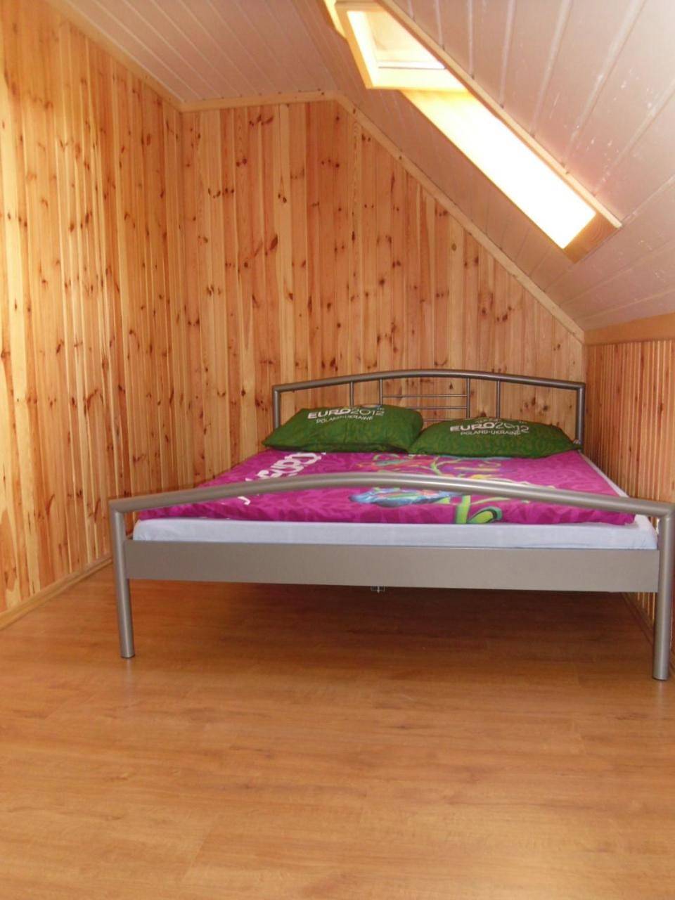 Domki Nad Jeziorem Karłowice in Dolny Śląsk