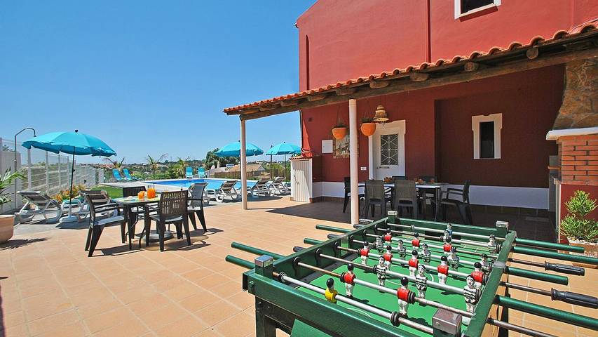 Villa für 14 Personen, mit Pool und Garten sowie Terrasse - 1
