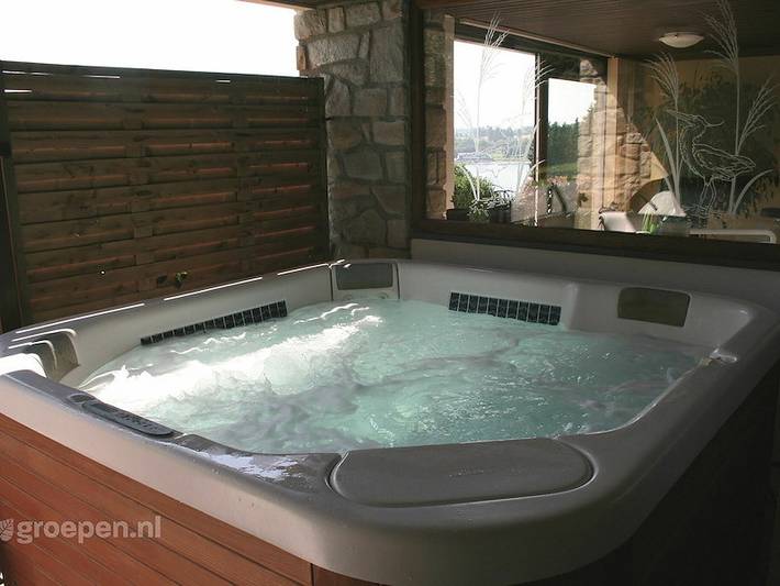 Location de vacances pour 26 personnes, avec balcon/terrasse et jacuzzi ainsi que terrasse et sauna à Butgenbach - 3