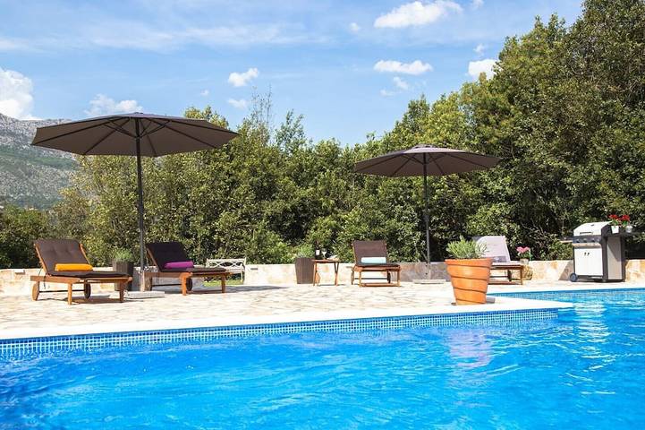 Villa per 7 persone, con giardino e terrazza in Canali