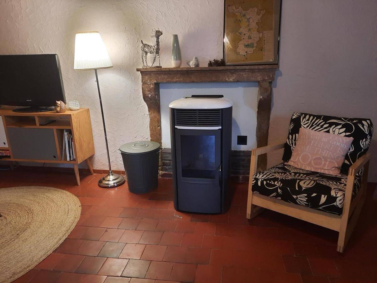 Two-Bedroom House in Saulieu, Région de Montbard