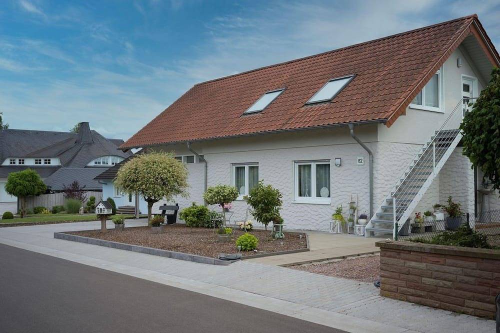 Ganze Wohnung, Ferienwohnung Sonnenblick - Appartement/Fewo, Dusche, Wc, 2 Schlafräume in Losheim am See, Saar-Nahe-Bergland
