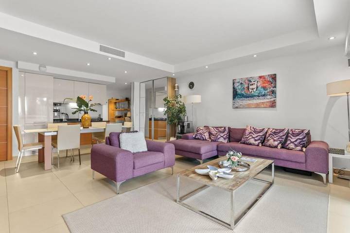 Gîte pour 4 personnes, avec balcon et piscine dans Port de la Figueirette