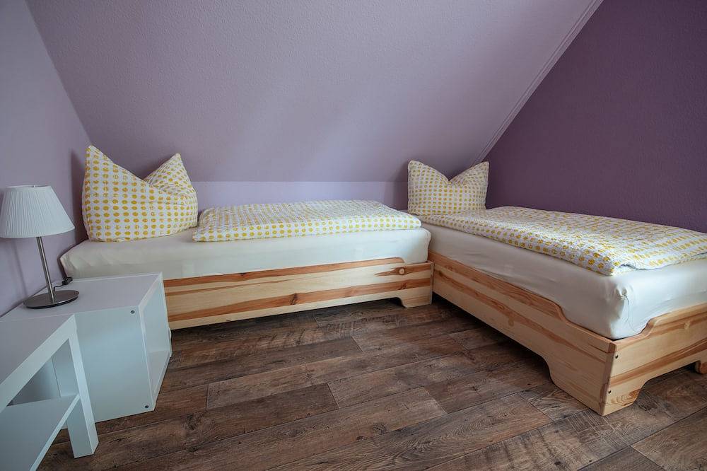 Lovingly furnished, cozy cottage in country style. in Oybin, Zittauer Gebirge