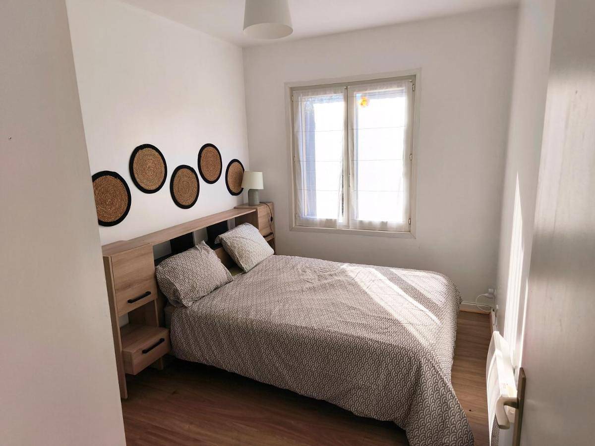 Three-Bedroom House in La Guierche, Sarthe