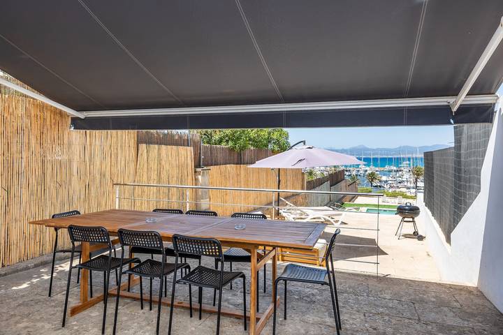 Casa de férias 'Son Veri D'abaix Izquierda' com vista para o mar, Wi-Fi e ar condicionado in El Arenal, Llucmajor
