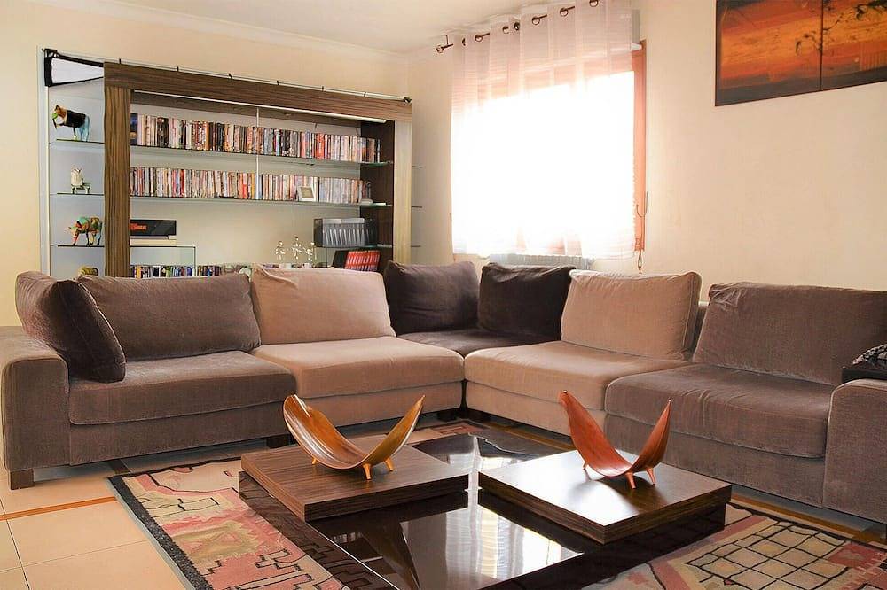 Geheel appartement, Geweldig appartement met 3 slaapkamers. in Autun, Autun en omgeving