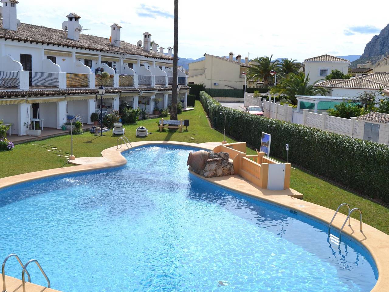 Gemütliches Stadthaus in ruhiger Lage in Almadrava, Costa Blanca
