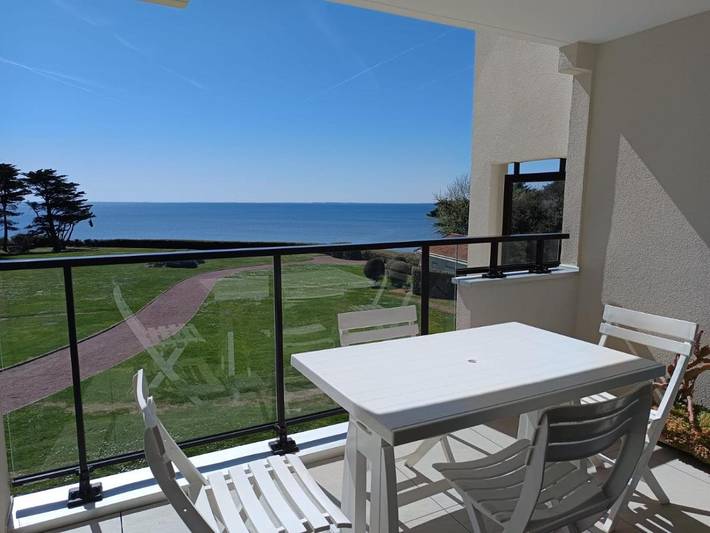 Gîte pour 3 personnes, avec vue et jardin dans Plage de La Birochère - 3