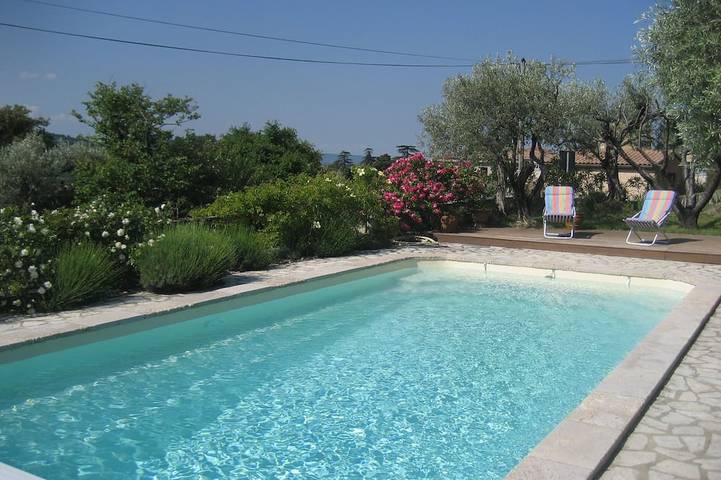 Chambre d’hôte pour 3 personnes, avec Piscine