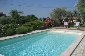 Chambre d’hôte pour 3 personnes, avec piscine à Nyons