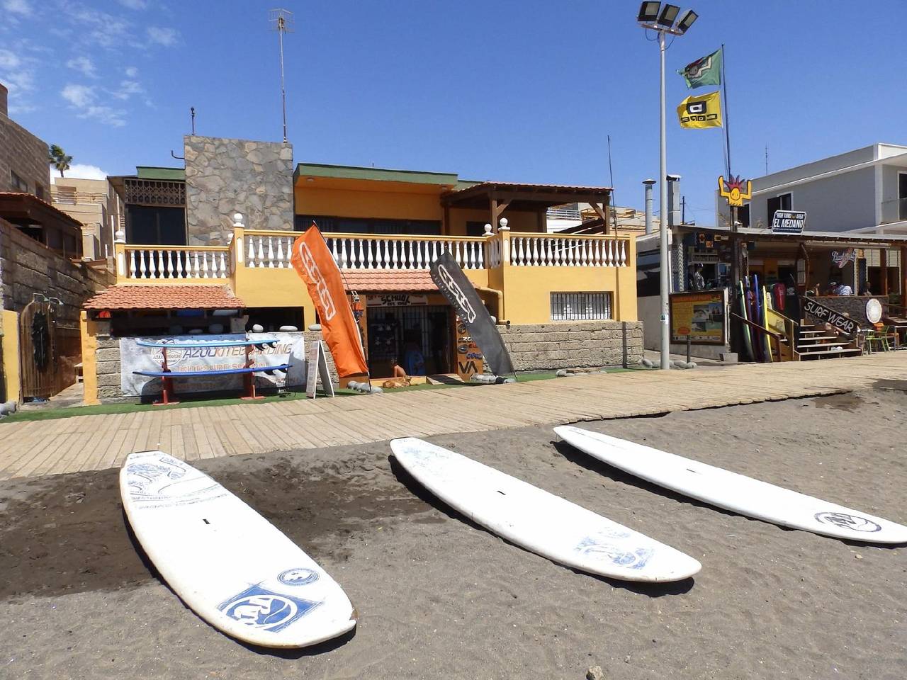 Casa con wifi y terraza en primera línea de playa in Playa el Médano, Granadilla de Abona