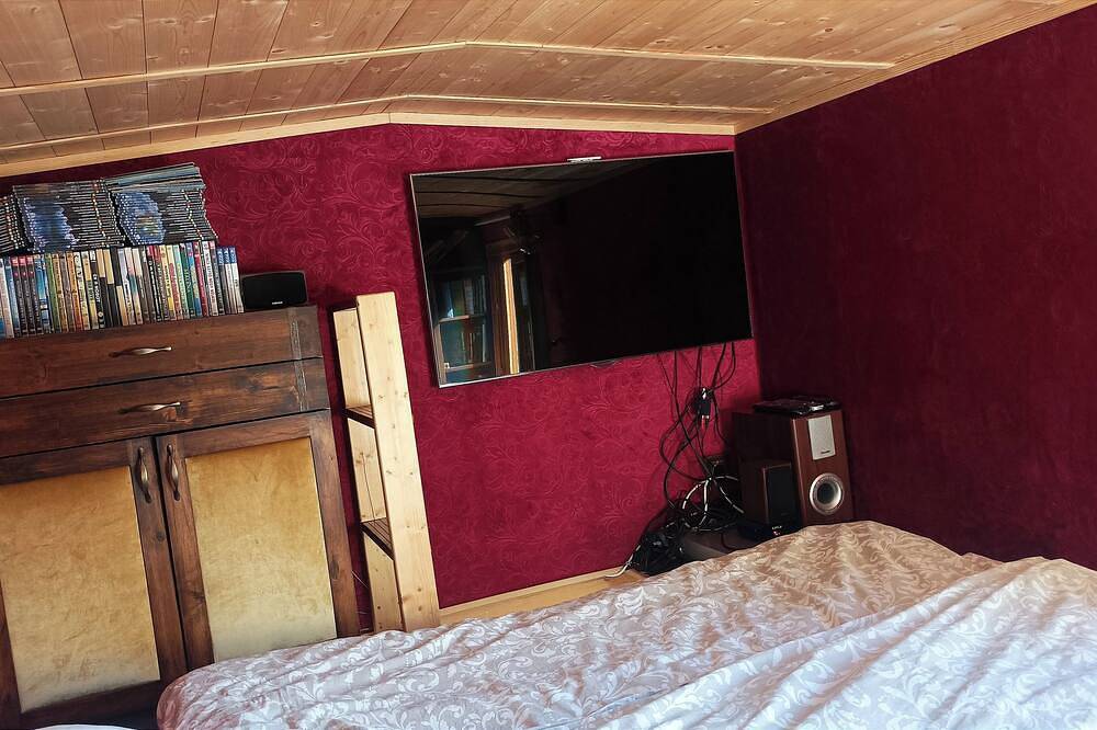 An original Tiny House with Wifi and Ac in enchanting Pátka in Pátka, Székesfehérvári járás