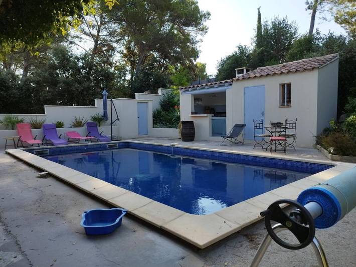 Location de vacances pour 6 personnes, avec piscine et terrasse à Sauveterre - 4