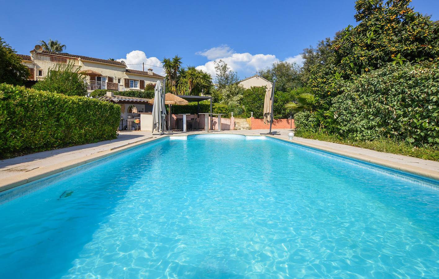 Encantador apartamento con piscina, terraza y aparcamiento cerca de Ghisonaccia in Ghisonaccia, Región de Corte
