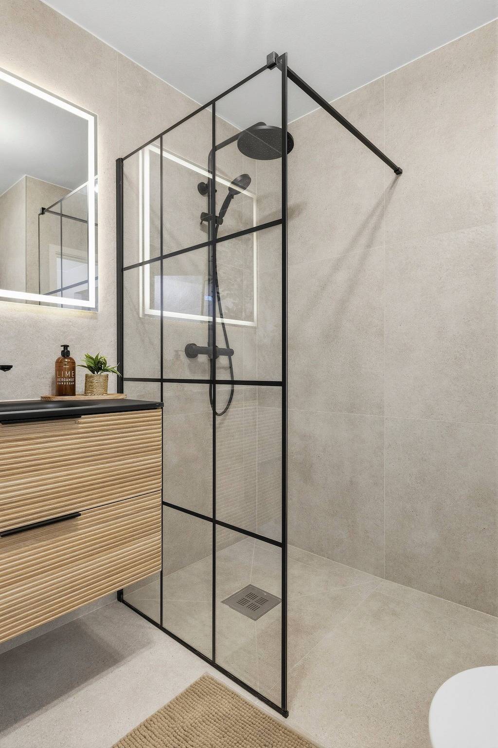 Apartamento entero, Apartamento luminoso y acogedor de 3 dormitorios en Gamle Oslo in Gamle Oslo, Oslo