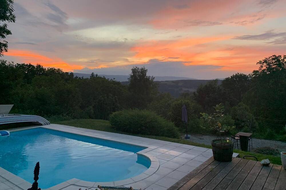 A desire for silence! Stay with Maria and Franck and get back to nature! in Desingy, Región de Saint-Julien-en-Genevois