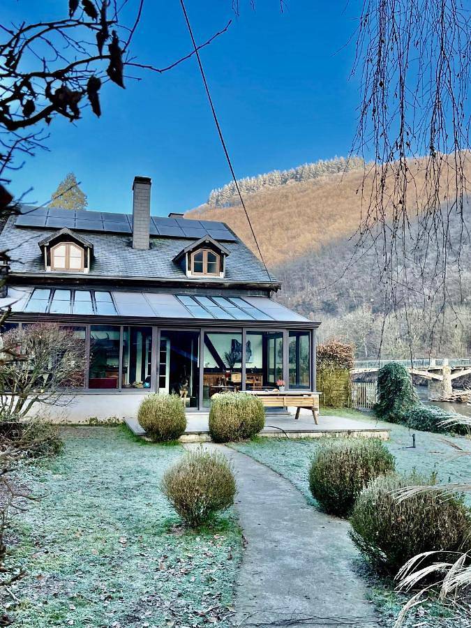 Location de vacances pour 6 personnes, avec vue et jardin dans Mouzaive - 2