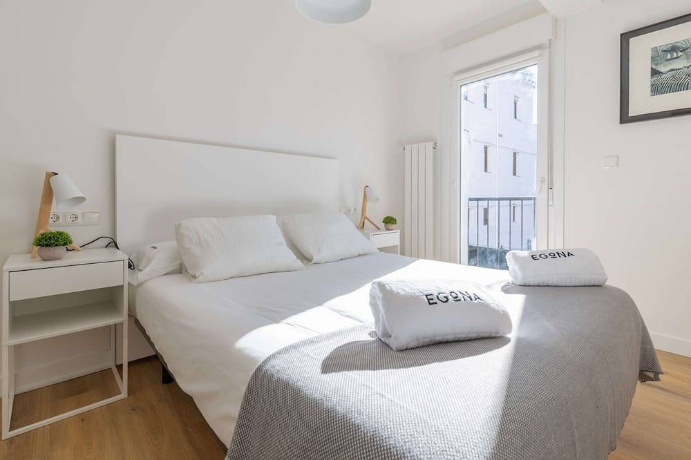 Entire apartment, Martinenea Downtown with terrace by Egona in Zarautz, Basque Coast (Spain)