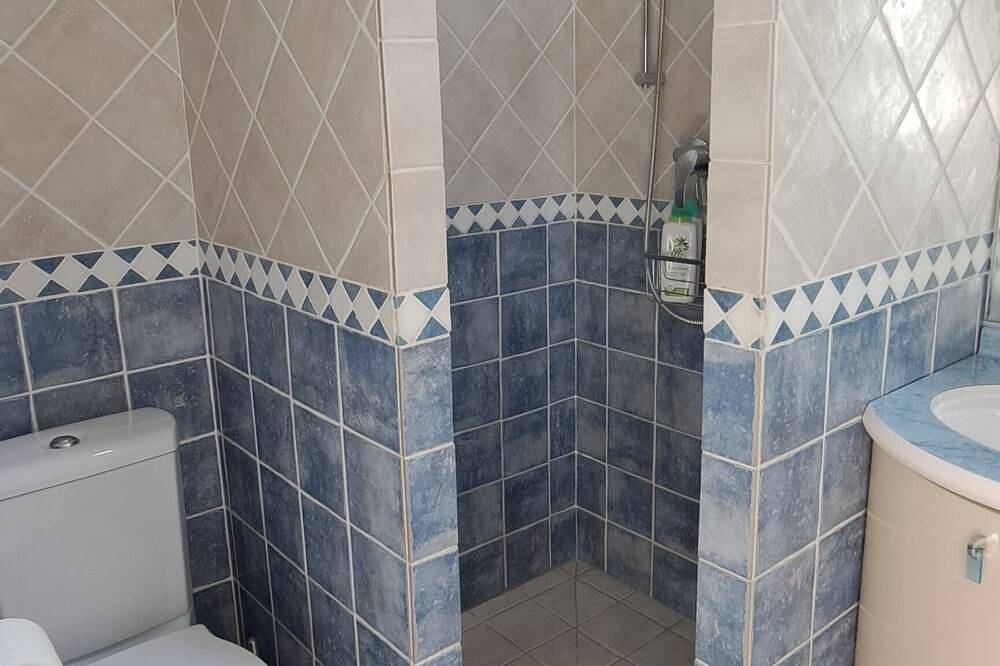 Chambre Zen chez l'habitant in Beaucaire, Région de Nîmes