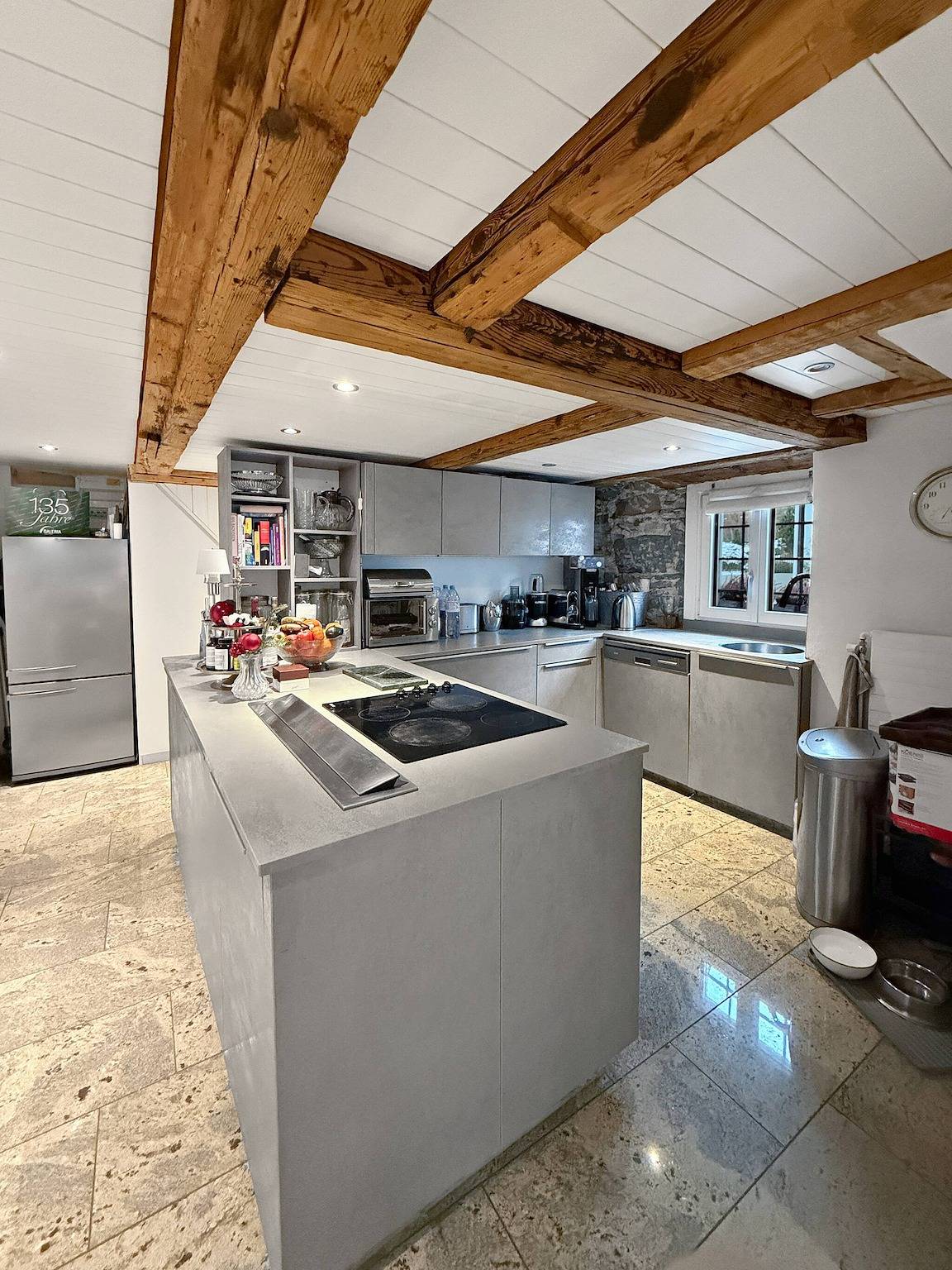 Elegante casa en el lago de Zúrich con impresionantes vistas y terraza privada in Stäfa, Cantón de Zúrich