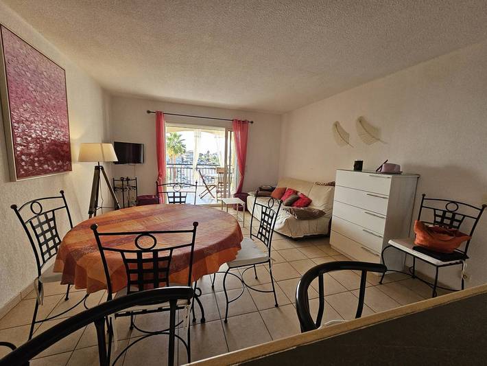 Appartement entier, Palmeraie 130- vue mer et village- plage et commerces à pieds in Sari-Solenzara, Arrondissement de Sartène