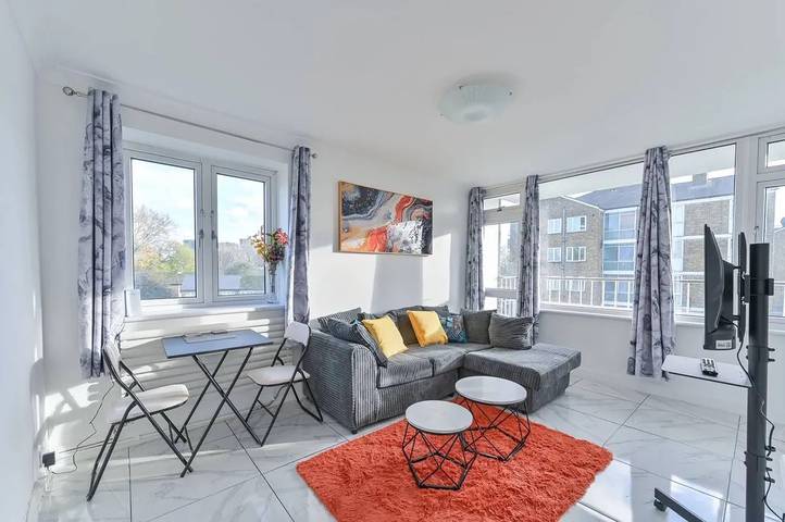 Ferienwohnung für 4 Personen, mit Balkon und Garten in Greenwich