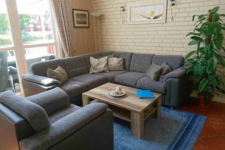 Fh „Kolumbus Wasserterrasse“ 98m², 6+2 Pers. im Marinapark Scharmützelsee, Sauna, Whirlpool, Kamin in Storkower See, Wendisch Rietz