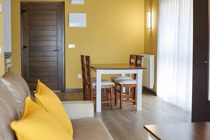 Casa rural para 4 personas, con jardín, Se admiten mascotas en Parres - 3