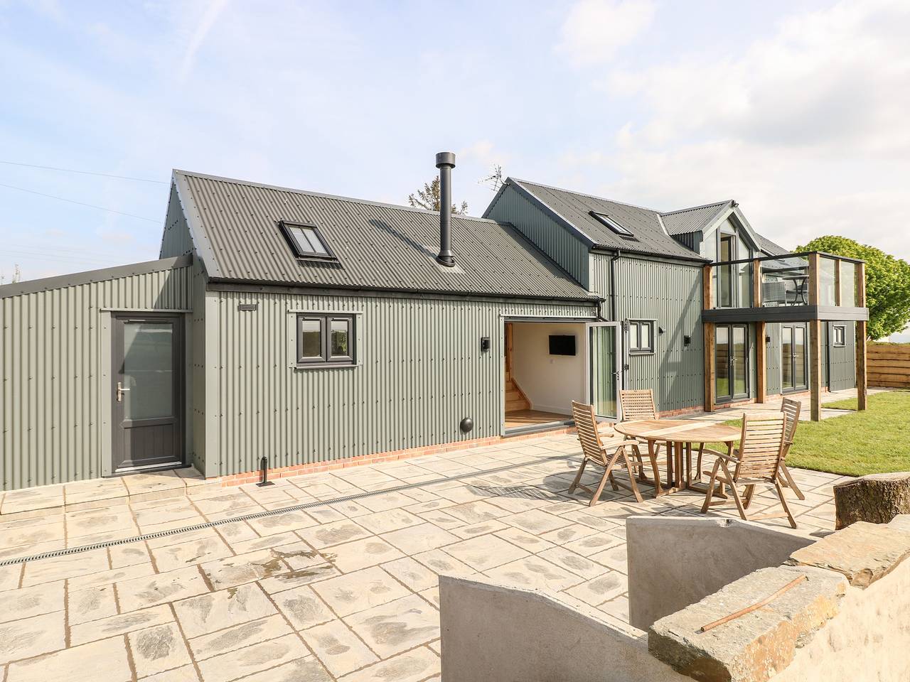 Glowty Brynbedw in Carmarthenshire