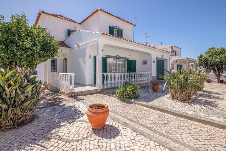 Casa de férias para 8 pessoas, com Varanda e Jardim em Altura